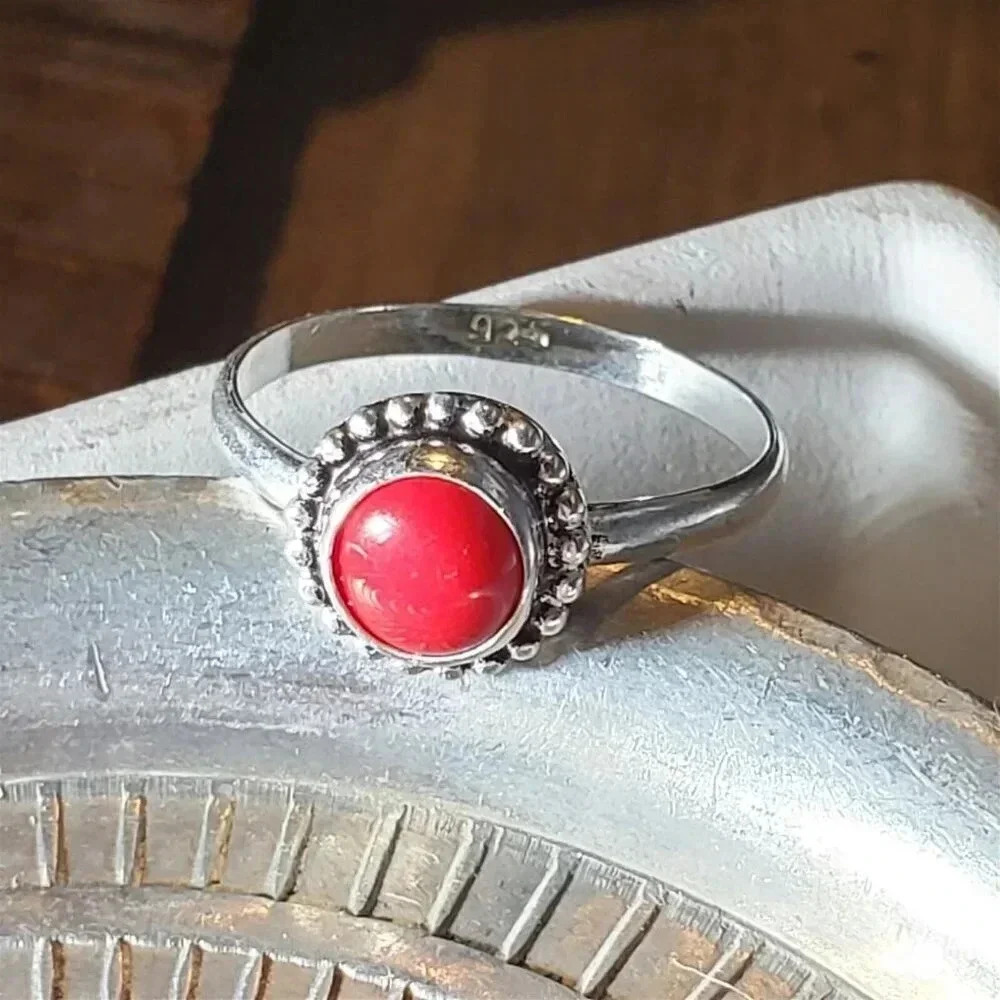 Artisan India Red Coral 925 Sterling Silver Gemstone Ring Size 8.5